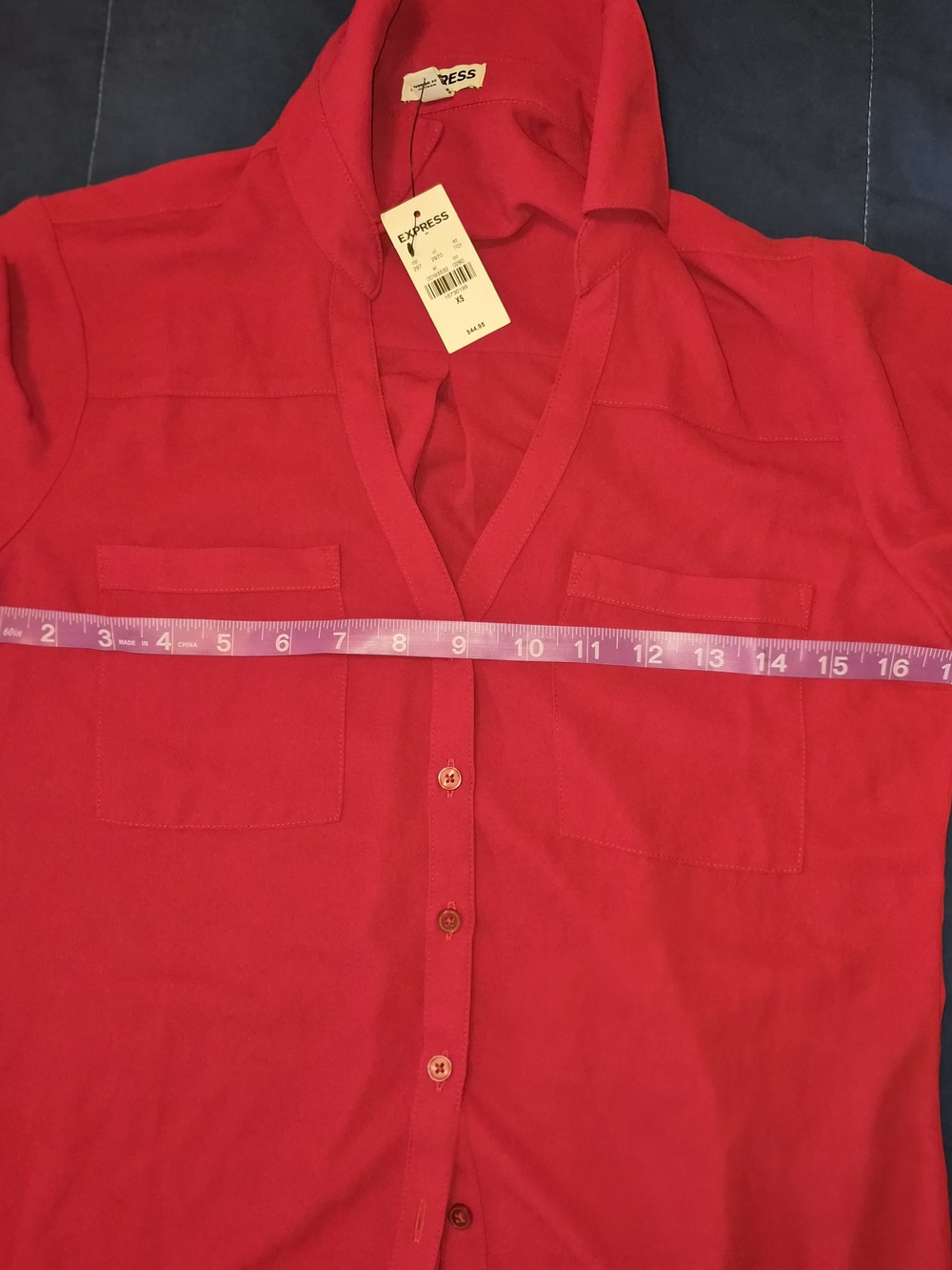 Express Women's Red Button-Front Blouse - Picture 4 of 6